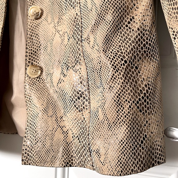 Snake 🐍 jacket XS - Picture 12 of 17
